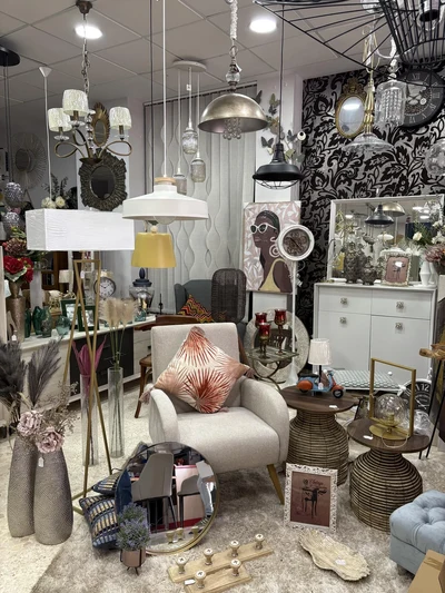 Vintage Interiorismo Hermanos Méndez S.L.